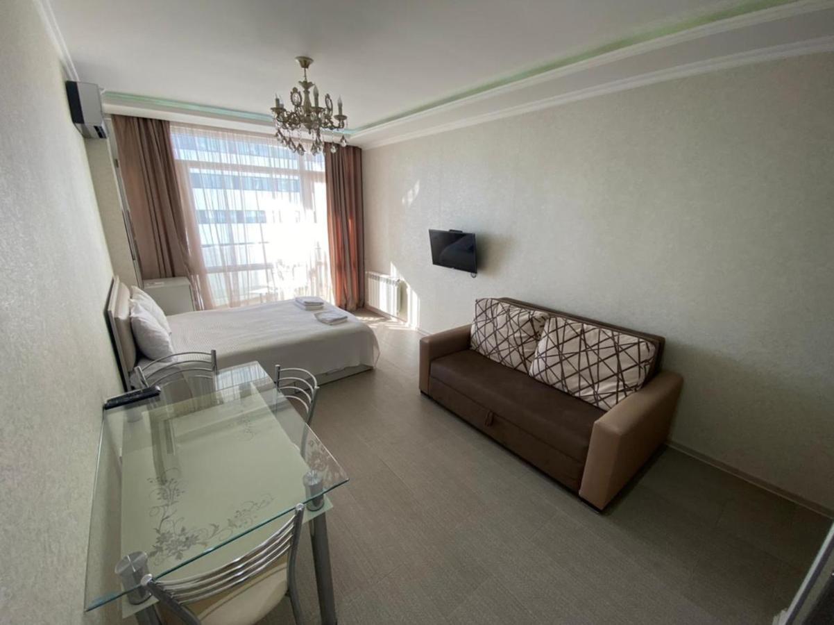 Cozy Studio Apartment-Sea View บาทูมิ ภายนอก รูปภาพ